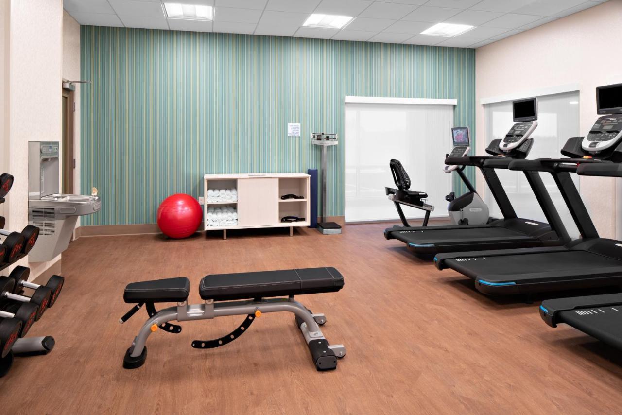Holiday Inn Express & Suites - Elkhorn - Lake Geneva Area By Ihg Экстерьер фото