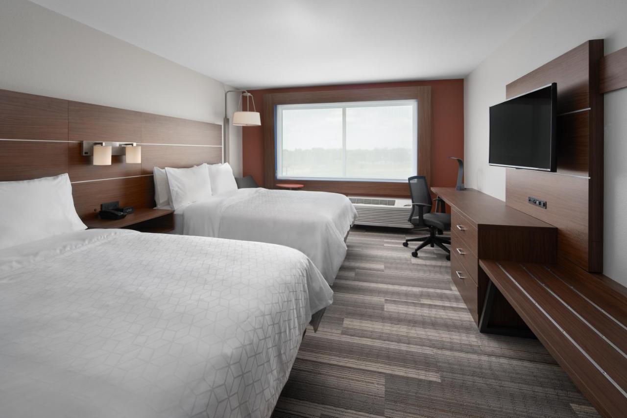 Holiday Inn Express & Suites - Elkhorn - Lake Geneva Area By Ihg Экстерьер фото
